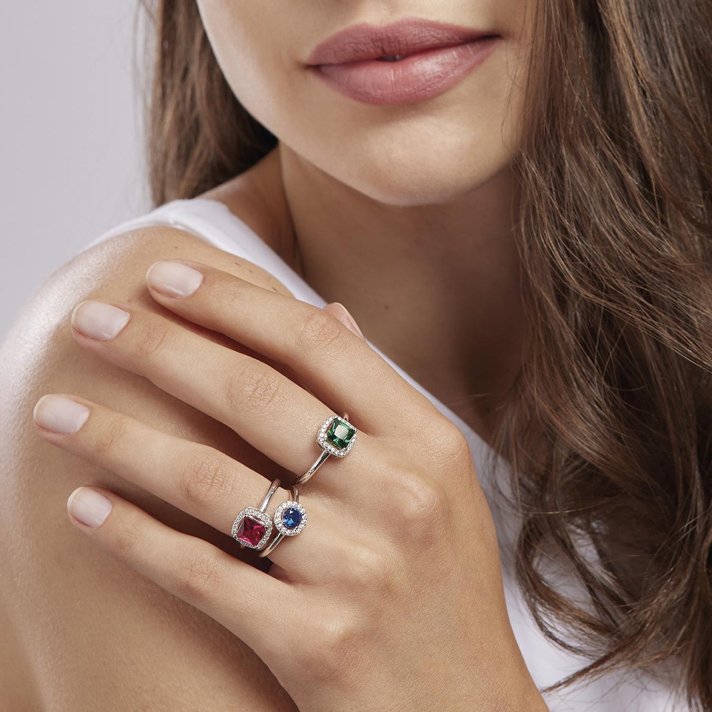 Anello con rubino sintetico | 4 varianti colore | Mabina