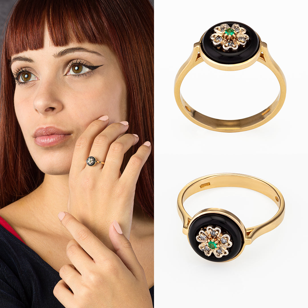 Anello in Oro con Smeraldo centrale e diamanti | Riproduzione gioielli d'epoca