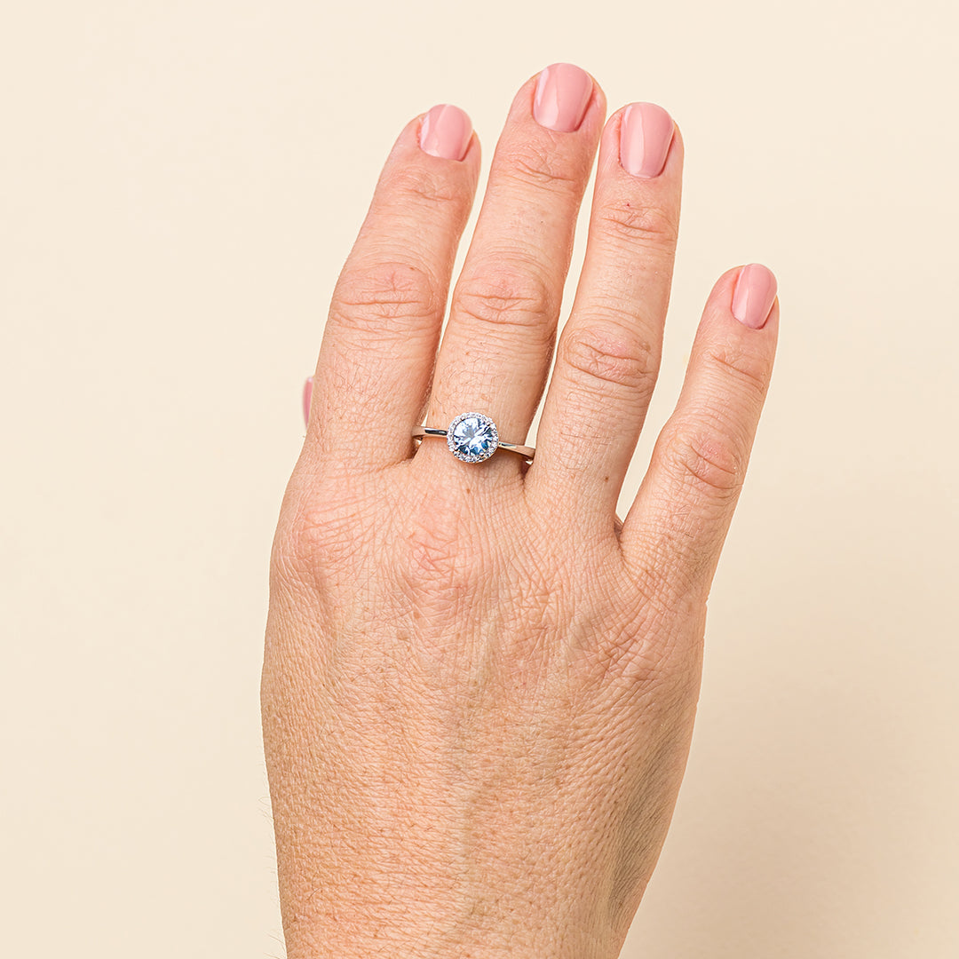 Anello in argento con zirconi | Mabina
