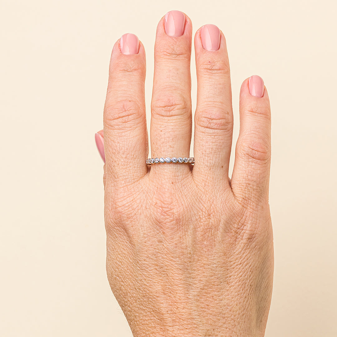 Anello in argento 925 con zirconi | Mabina