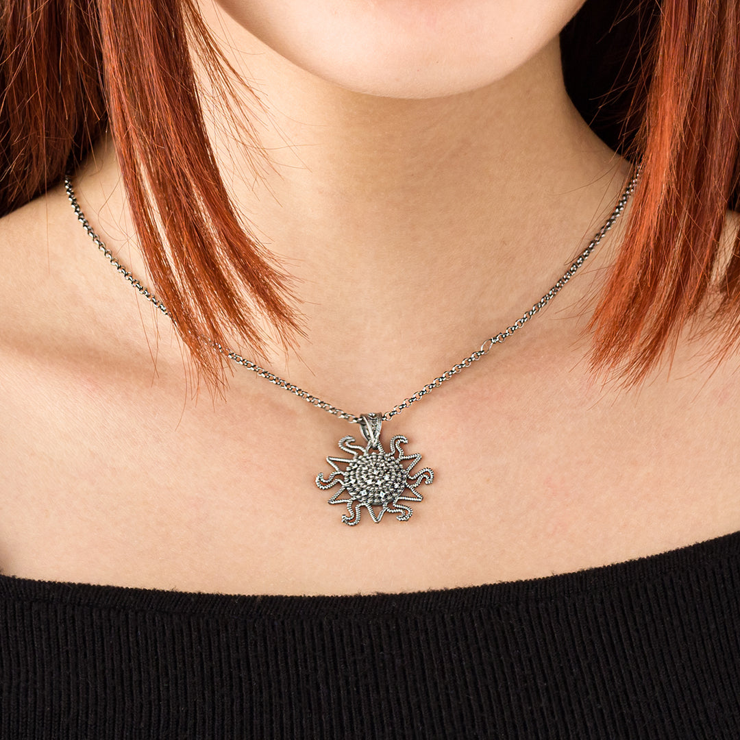 Collana pendente sole