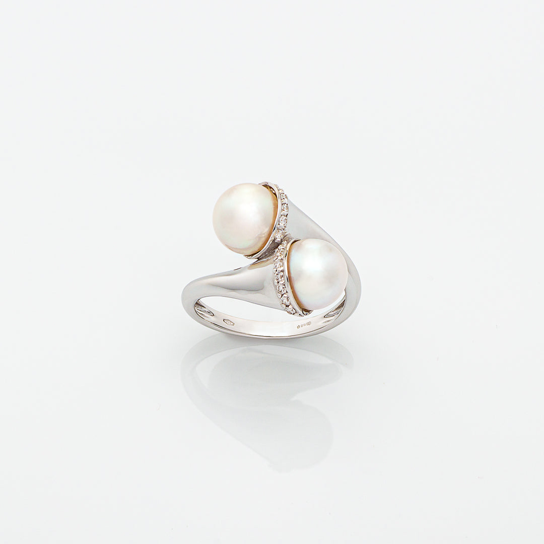 Anello in Oro Bianco con Perle e Brillanti | Mirco Visconti