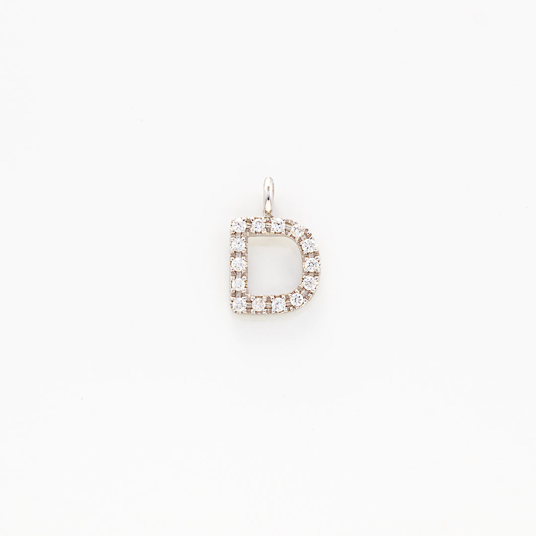 Ciondolo Iniziale "D" in Oro Bianco e Diamanti | Mirco Visconti