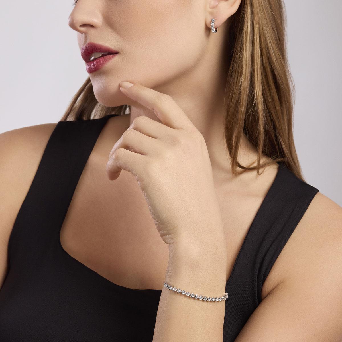 BRACCIALE FIOR FIORE MABINA IN ARGENTO DORATO E ZIRCONI Biffi Gioielli BRACCIALE FIOR FIORE MABINA IN ARGENTO DORATO E ZIRCONI Biffi Gioielli