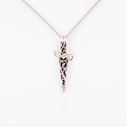 Collana in argento rodiato con pendente pugnale gotico | Cesare Paciotti