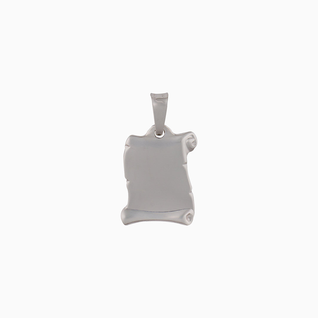 Ciondolo Pergamena Personalizzato in Argento – Pendente da Incidere 14x18 mm
